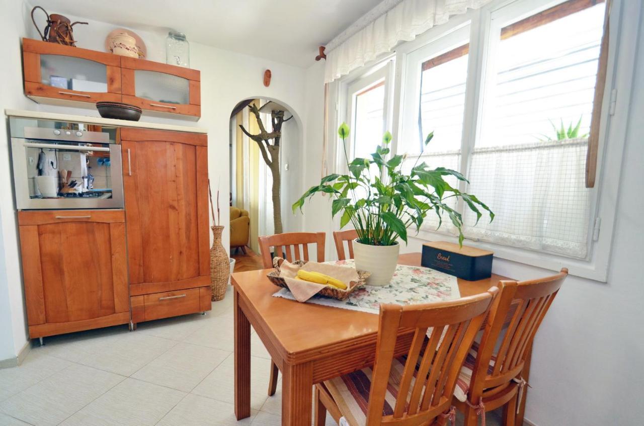 Apartment Oaza Kotor Exterior photo